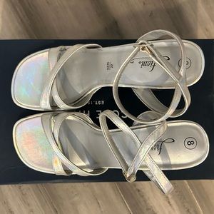 Prom / Wedding / bridal party shoes. Size 8. Fioni.